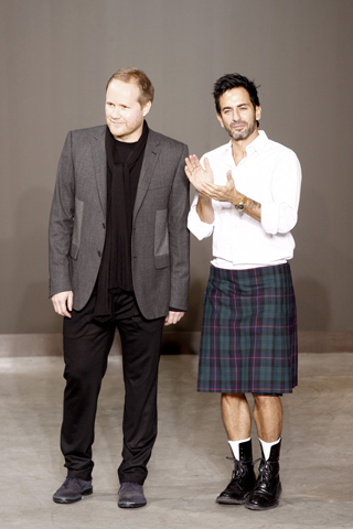 Louis Vuitton / - 2010-2011